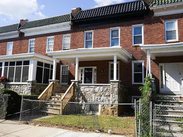 4904 Queensberry Ave — Photo 18
