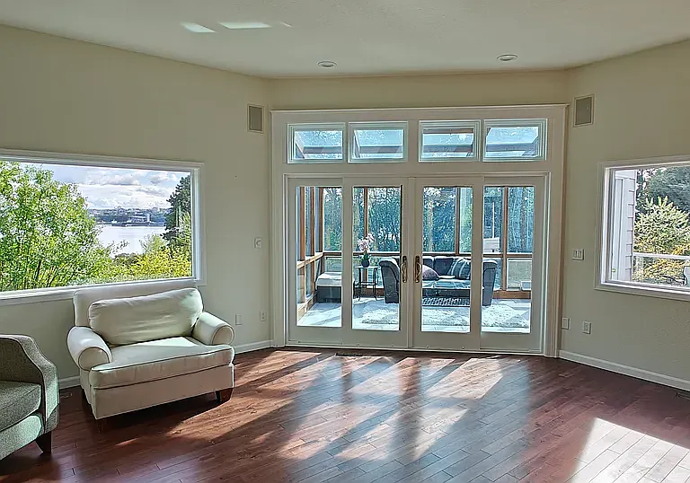 4522 Kennedy Rd NE — Photo 8