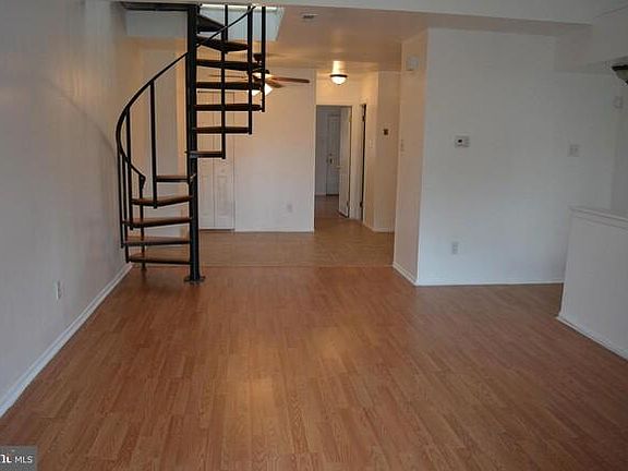 4th image of 7751 Oxford Ave APT B