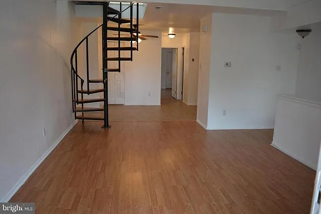 7751 Oxford Ave #B — Photo 4