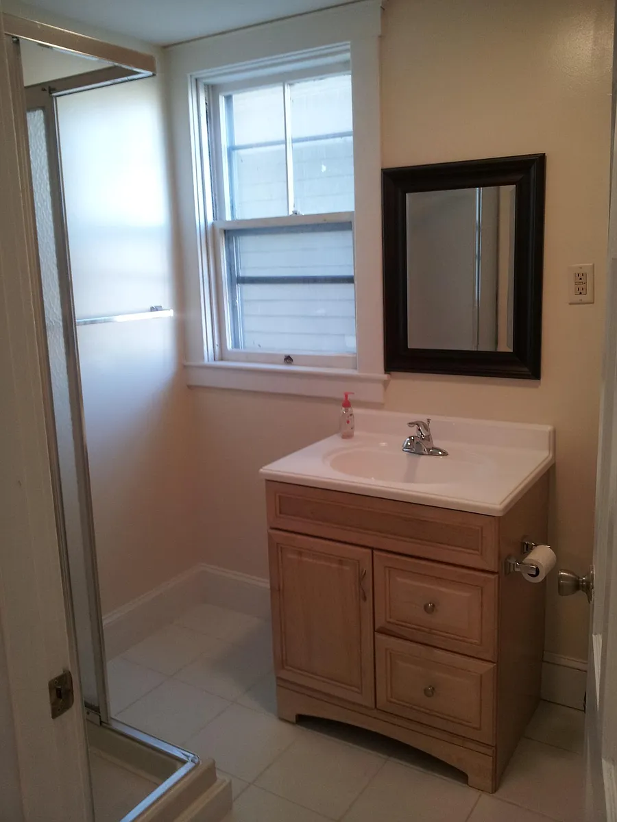 Building Photo - 64 Dexter St #2L