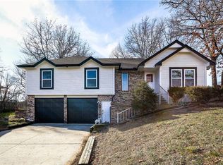 2109 SW 22nd Street Ter, Blue Springs, MO 64015