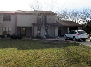 3909 W Marseilles Dr, Mequon, WI 53092