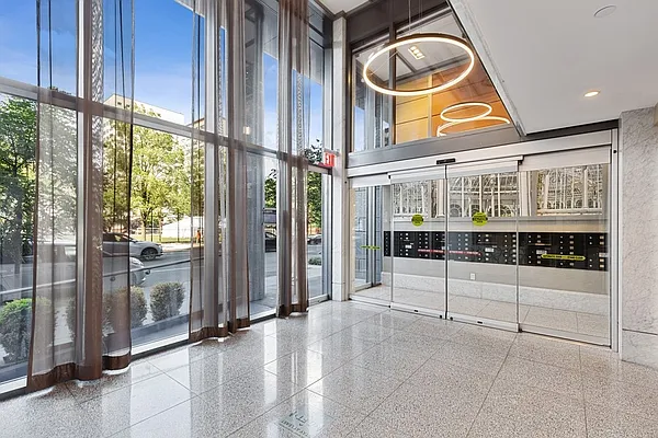 Rented by Corcoran | media 32