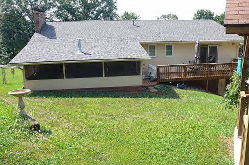 3rd image of 712 Greenwich Dr