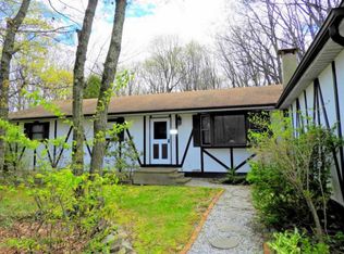 55 Holly Forest Rd, Mount Pocono, PA 18344