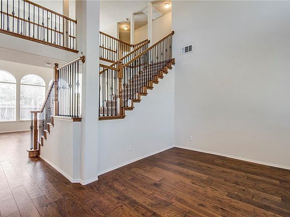 4th image of 5529 Crimson Oaks Dr
