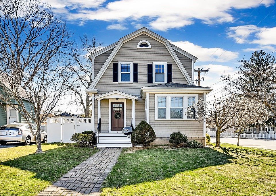 3 Clements Rd, Waltham, MA 02453 Zillow