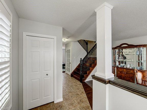 4th image of 386 Fairway Rd