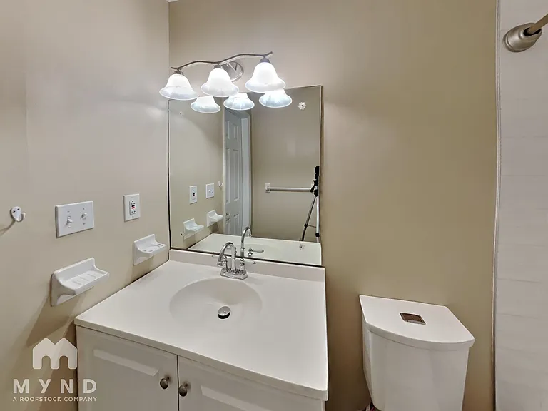 1645 Brantford Dr — Photo 25