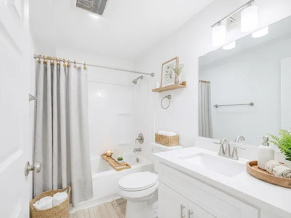 Meadowbrook Apartments