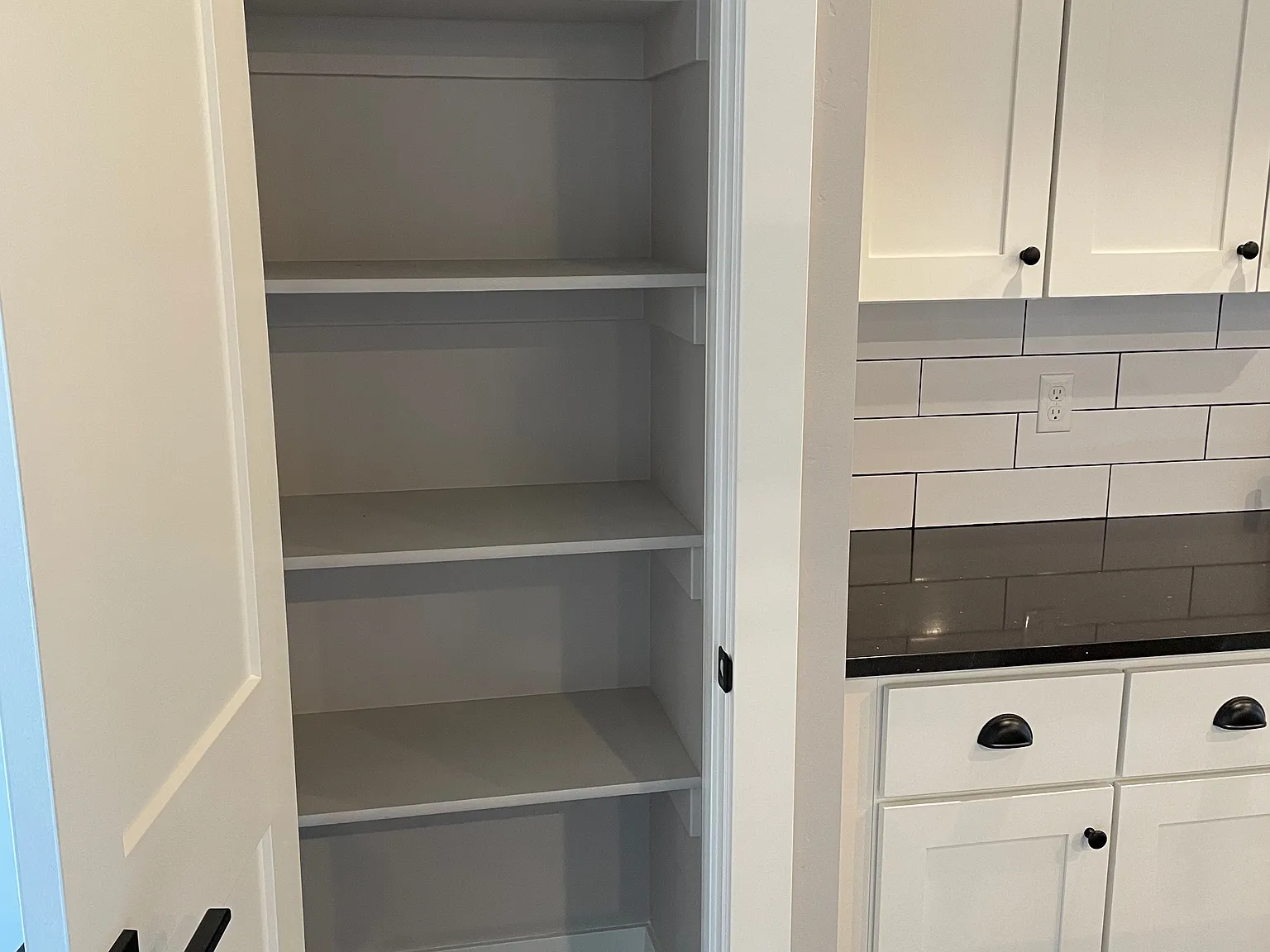 2 bed, 1085 sqft, $2,250 — Photo 3