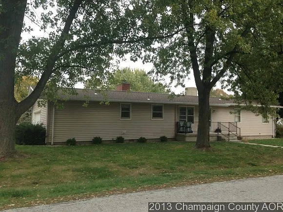 112 W Main St photo 1