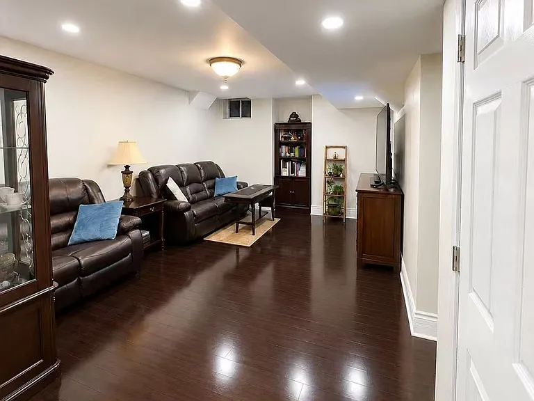 29 Clayson St #BASEMENT — Photo 11