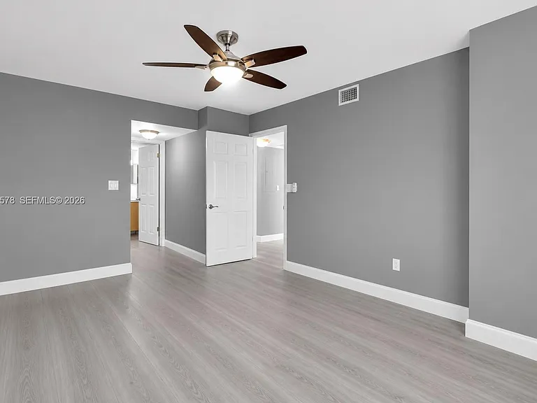 2881 N Oakland Forest Dr #112 — Photo 8