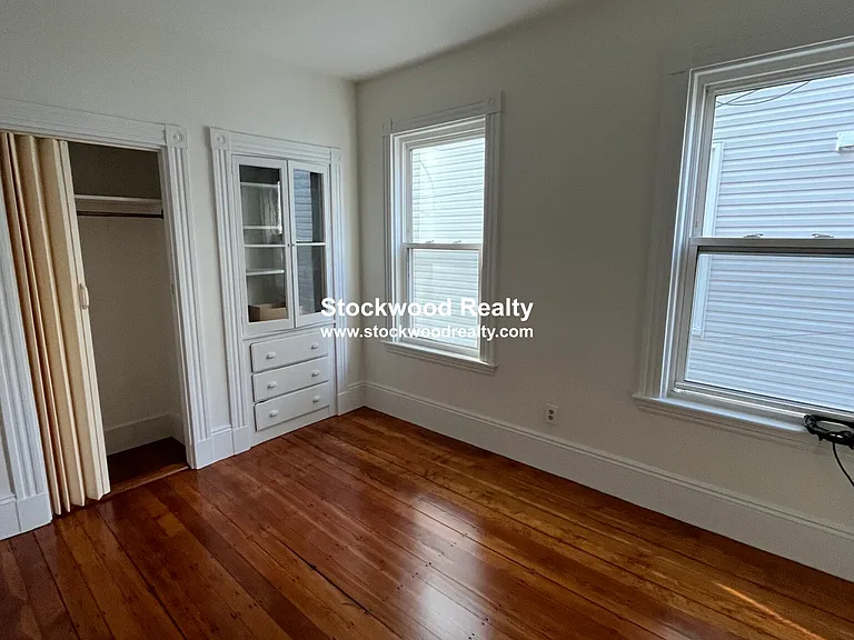 274 E Cottage St #1 — Photo 48