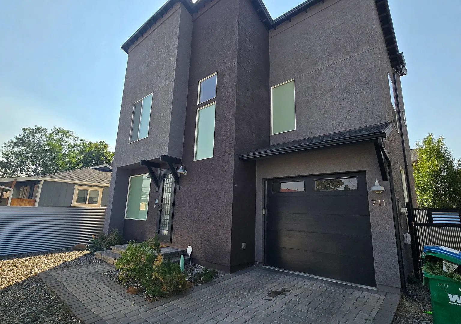 Newer Contemporay Home in Midtown — Photo 1