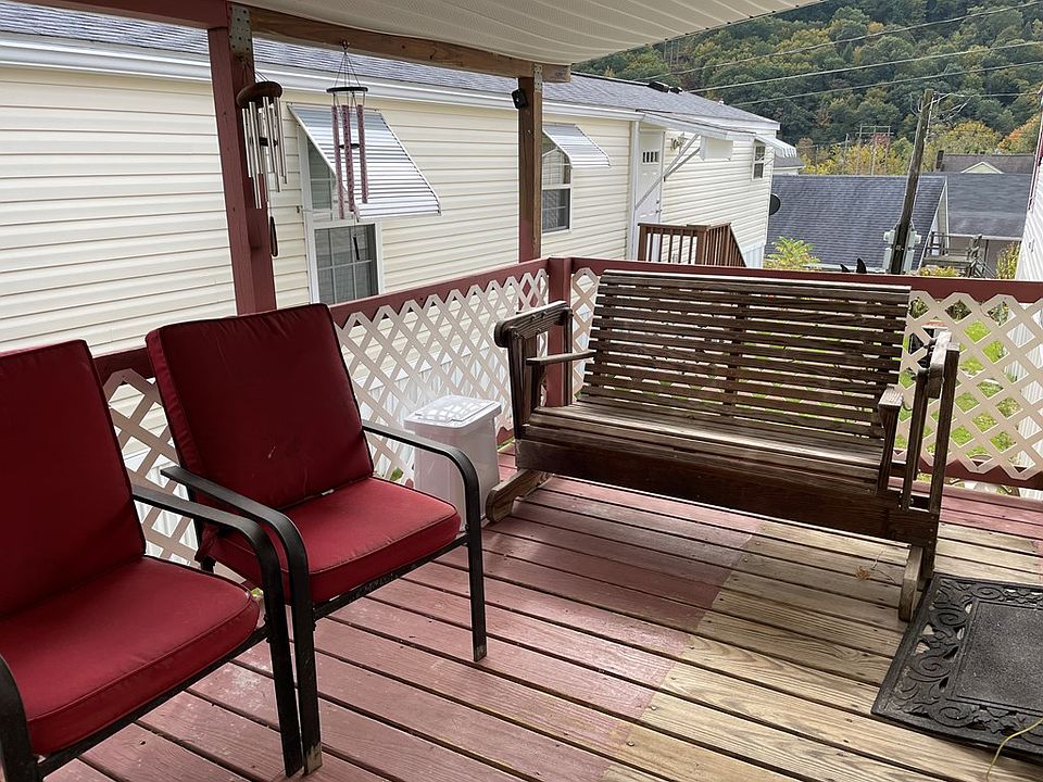 674 Grant St Franklin PA Zillow