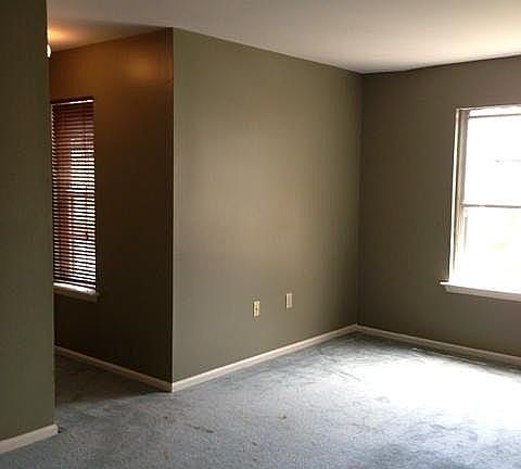 5th image of 33 Redwood Ln