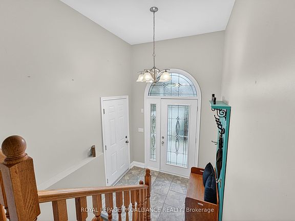3rd image of 18 S Murray St