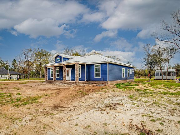 3rd image of 241495 County Road 121