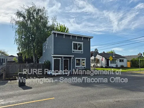 802 9th St SW #1/2 Photo 1