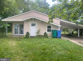 69 Butternut Rd, Levittown, PA 19057