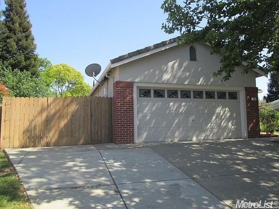 4th image of 409 Munden Ct