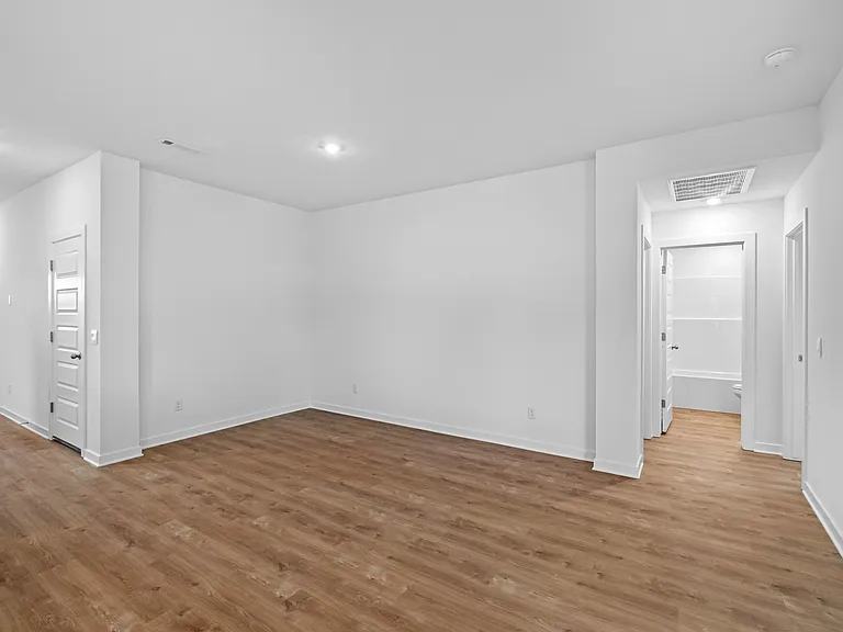 523 Nevada St — Photo 7