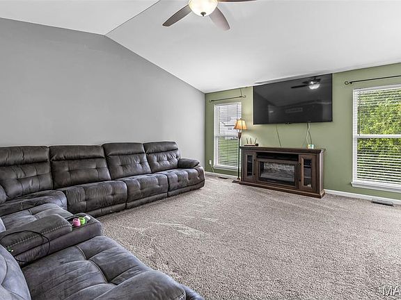 5th image of 4222 NW Point Dr