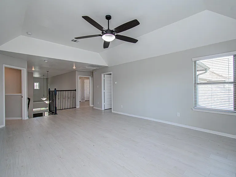 3014 Roberta Sue Dr — Photo 33