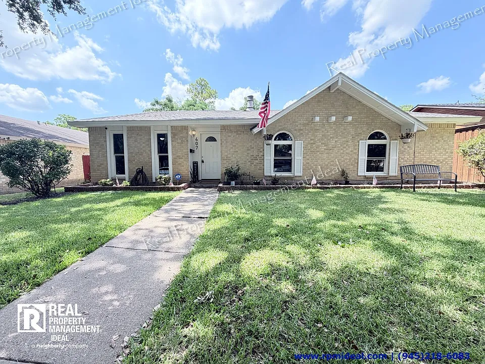 407 Ivy Way