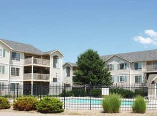 2411 Woodway Dr APT D, Manhattan, KS 66502