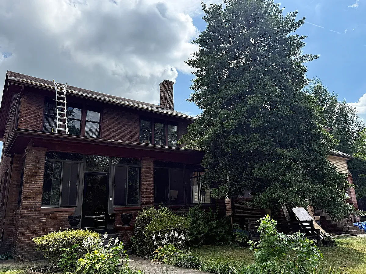 903 E Powell Ave photo 1