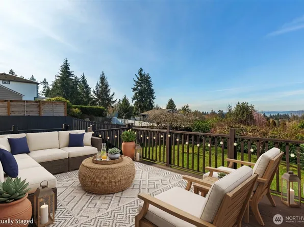 25011 20th Avenue S, Des Moines, WA 98198