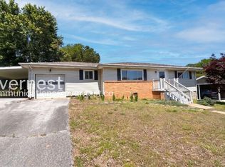 1407 Cloverdale Cir, Hixson, TN 37343