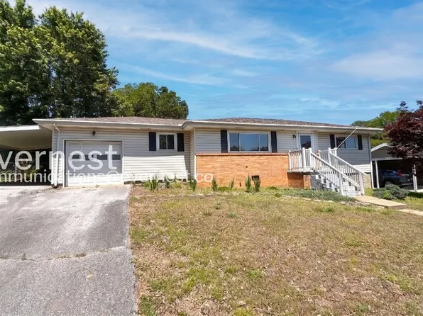 1407 Cloverdale Cir, Hixson, TN 37343