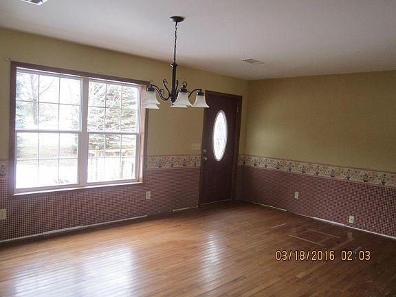5th image of 14156 Lois Ln