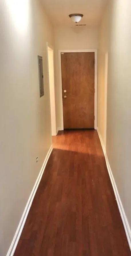 1 bed, 755 sqft, $950 — Photo 2