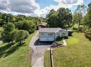 17401 E Courtney Atherton Rd, Independence, MO 64058