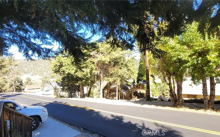 1317 Pinetree Dr — Photo 65