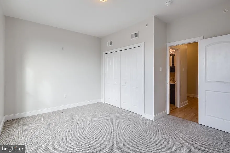 3 bed, 2.0 bath, $1,825 — Photo 4