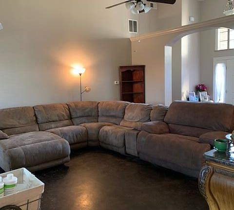 4th image of 326 Trigg Dr