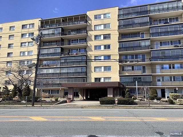 1st image of 2185 Lemoine Ave #6E