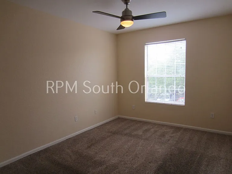 8660 Buccilli Dr #201 — Photo 9