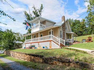 21 Simmons Dr, Mount Solon, VA 22843