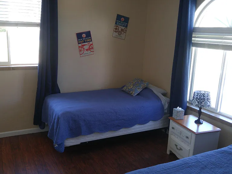 Upstairs 2nd Bedroom