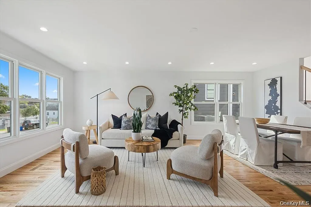 3 bed, 2500 sqft, $6,000 — Photo 4