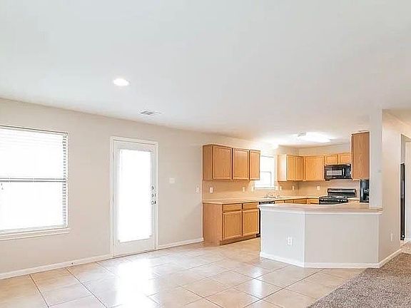 5th image of 76271 Cypress Edge Dr