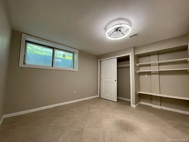 549 Wolf Hill Rd — Photo 11